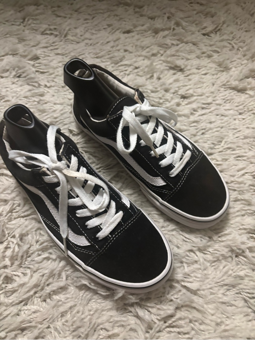 Vans Old Skool Sneakers Men’s 4.5, Women’s 6 Black & White
